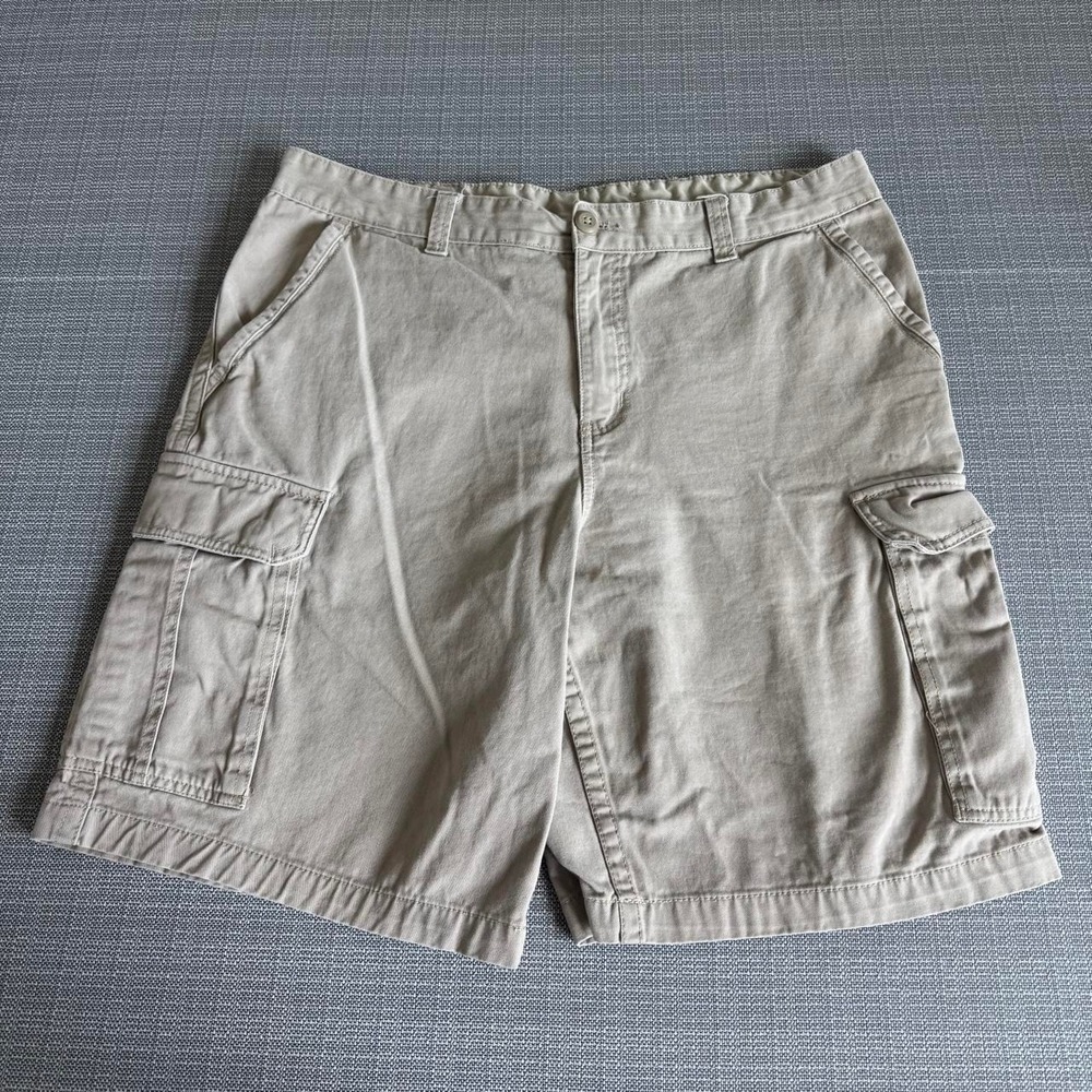 Faded Glory tan cotton cargo shorts size 38